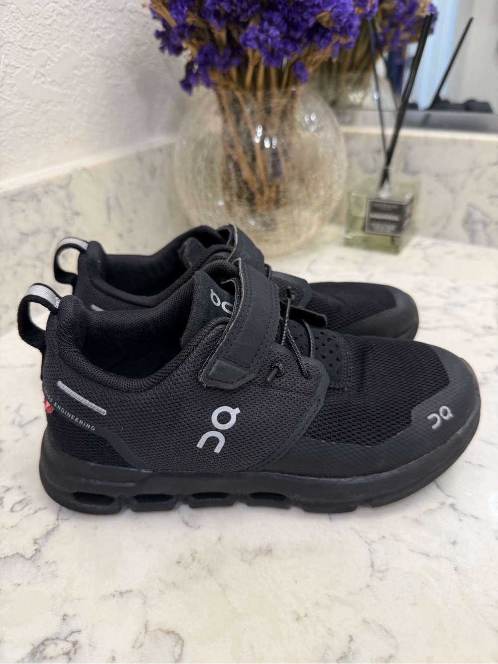 On Cloud Play Kids Unisex Sneakers Black US 13.5